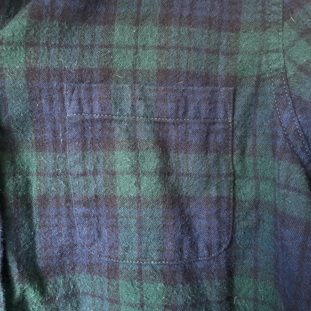 L.L. Bean Green and Navy Plaid Button-Down Shirt - Picture 5 of 11